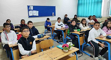 Alkollü sürücünün hayattan kopardığı Zühre'nin okul sırası boş kaldı