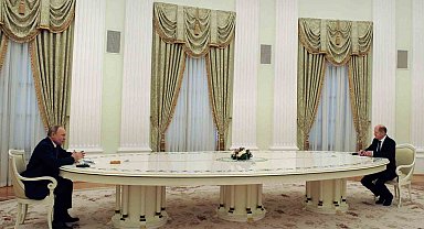 Almanya Başbakanı Scholz ile Putin arasında 2 yılın ardından ilk görüşme