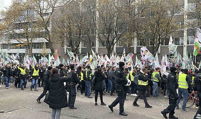 Almanya'da terör örgütü PKK yandaşları yürüyüş düzenledi