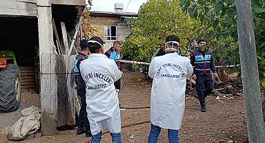 Alzheimer hastası yaşlı kadın yanan evde hayatını kaybetti