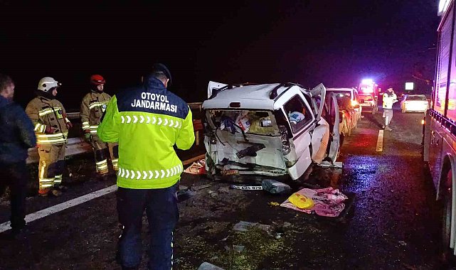 Anadolu Otoyolu'nda iki ayrı zincirleme kazada 10 araç çarpıştı: 8 yaralı