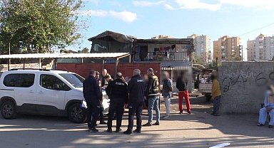 Antalya'da çalıntı eşyaları satan hurdacılara baskın
