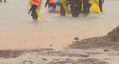 Antalya'da sal ve dolu seraları vurdu