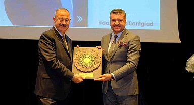 ANTGİAD toplantısında iş dünyasının geleceği konuşuldu