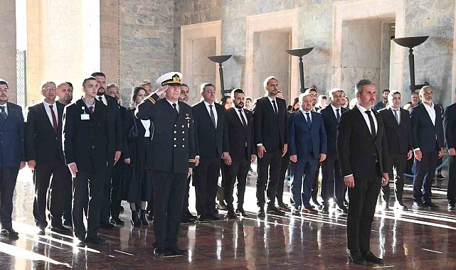 ANTİAD ailesi Ata'nın huzurunda