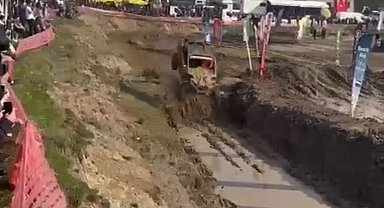 Aracı ile 4 takla attı, "çok eğlenceliydi" dedi