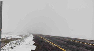 Ardahan'da kar yağışı ulaşımı aksattı