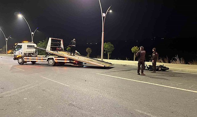 Arnavutköy'deki feci kaza kamerada... İki motosiklet kafa kafaya çarpıştı: 1 ölü, 2 ağır yaralı