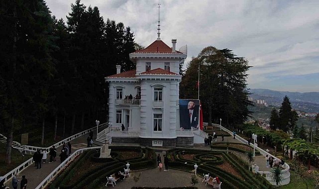 Atatürk'ün vasiyetini yazdığı Atatürk Köşkü'ne 10 Kasım'da ziyaretçi akını