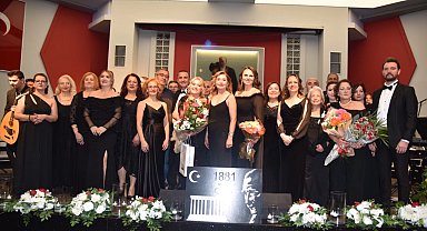 Atatürk'ün sevdiği şarkılar Manisa'da seslendirildi