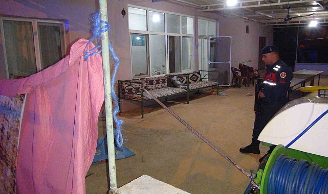 Av tüfeğiyle dehşet saçtı: Eşini ve kayınbiraderini öldürdü