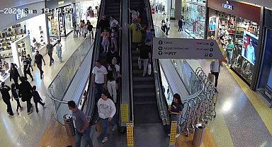 AVM'deki yankesicilik anları kamerada