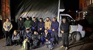 Avrupa Otoyolunda göçmen kaçakçılığı operasyonu: 28 kaçak göçmen yakalandı