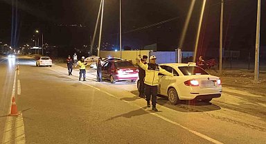 Aydın'da jandarma ekiplerince drone destekli gece denetimi gerçekleştirildi