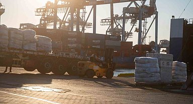 BAE'den Gazze'ye 15 kamyon insani yardım