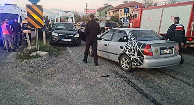 Bakacakkadı-Zonguldak kara yolunda trafik kazası: 3 yaralı