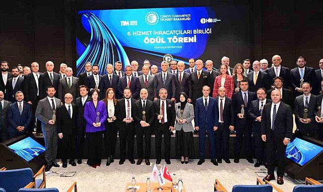 Bakan Bolat: "Hizmetler ihracatında geçen yıl 56,7 milyar dolar fazla verdik"