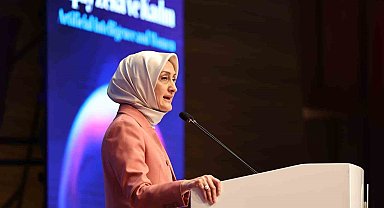 Bakan Göktaş "6. Uluslararası Kadın ve Adalet Zirvesi"nde konuştu
