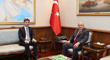 Bakan Güler, Türkiye'nin Lusaka Büyükelçisi Dicle'yi kabul etti