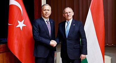 Bakan Yerlikaya, Macaristan İçişleri Bakanı Pinter ile görüştü