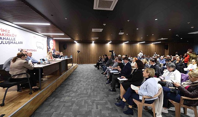 Bakırköy Belediye başkanı Zuhuratbaba Mahallesi sakinleriyle bir araya geldi