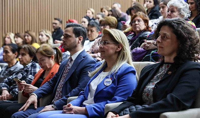 Bakırköy Belediyesi Kadına yönelik şiddete karşı konferans düzenledi