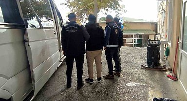 Balıkesir'de 16 düzensiz göçmen ve 2 organizatör yakalandı