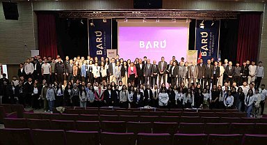 BARÜ'de düzenlenen kongrede büro yönetiminde güncel yaklaşımlar ele alındı