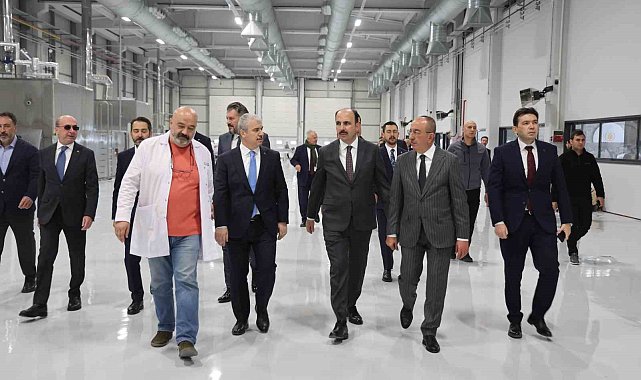 Başkan Altay: "Uygun fiyatlı ve katkısız ekmek üreten Fenni Fırın'da günlük üretim kapasitemizi 150 bine çıkarıyoruz"