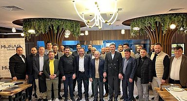 Başkan Büyükkılıç, iş insanları ile bir araya geldi