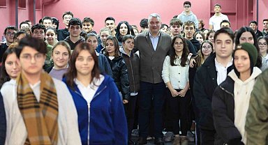 Başkan Çelik, kariyer günlerinde öğrencilerle buluştu