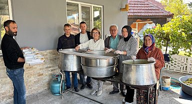 Başkan Çelik yağmur duasına çıkan üreticileri yalnız bırakmadı