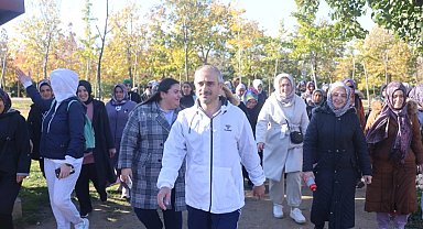 Başkan Çiftçi vatandaşlarla sabah yürüyüşünde