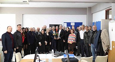 Başkan Deviren öğretmenleri unutmadı