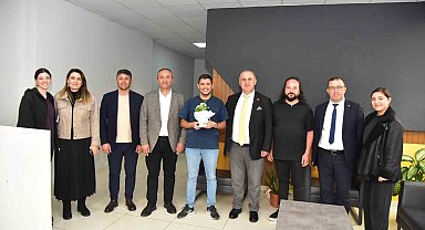 Başkan Kaya'dan diş hekimlerini unutmadı