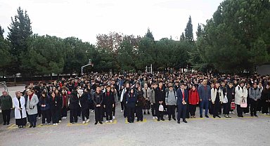 Başkan Söğüt'ten gençlere: "Her zaman yanınızdayız"