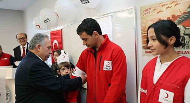 Başkan Yalçın: "Türkiye'de Kızılay olarak projelendirilen tek bina"