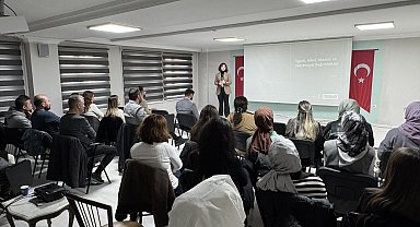 Belediye personellerine bağımlılıkla mücadele eğitimi
