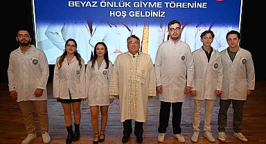 BEUN 2024-2025 Akademik Yılı Tıp Fakültesi beyaz önlük giyme töreni gerçekleştirildi