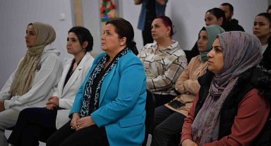 Beylikdüzü'nde "Nesiller Arası Aktarım" semineri düzenlendi