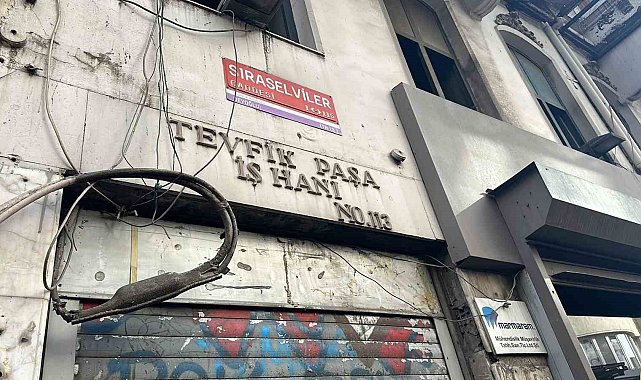 Beyoğlu'nda şüpheli ölüm, mühürlü asansörün altında bir kişinin cansız bedeni bulundu