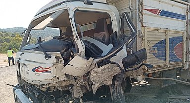 Bilecik'te 2 aracın çarpışması sonucu 2 kişi yaralandı