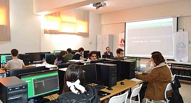 Bilecik'te 'Mobil Uygulama Geliştirme ve Kodlama' eğitimi düzenlendi