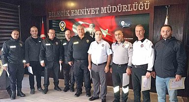 Bilecik'te başarılı polis ve özel güvenlik görevlerine 'Başarı Belgesi' verildi