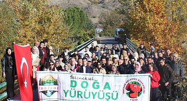 Bilecik'te bu haftaki doğa yürüyüşü 'Atamıza Saygı' sloganıyla gerçekleşti