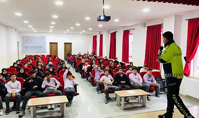 Bilecik'te öğrencilere "Trafik Dedektifleri" projesi kapsamında bilgilendirme