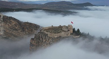 Boyabat Kalesi'nin sis güzelliği