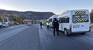 Bozkır'da okul servis araçları denetlendi