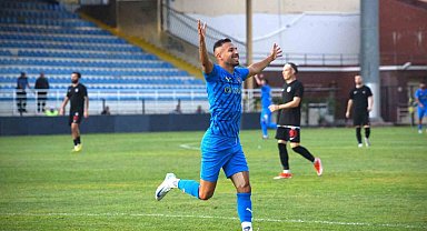 Bucaspor 1928'in attığı gollerin yarısı Yasin Öztekin'den