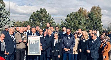 Bülent Ecevit vefatının 18'inci yılında mezarı başında anıldı